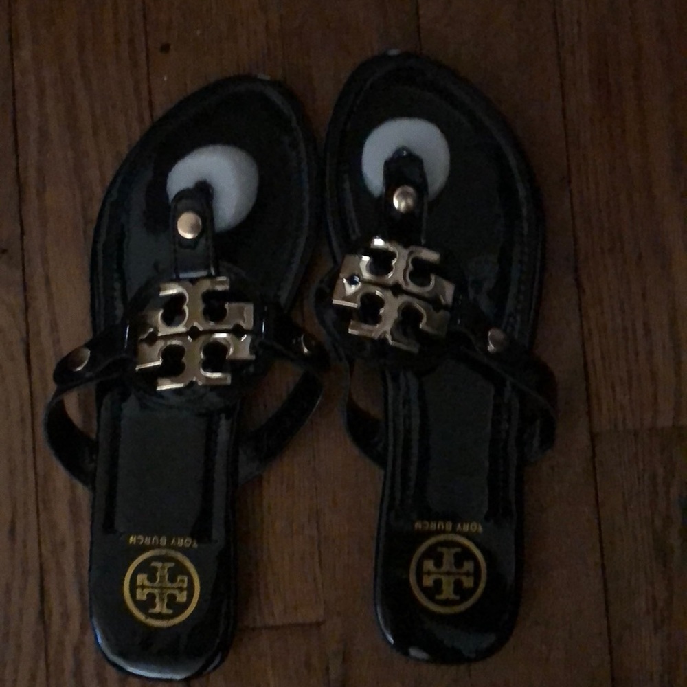 *SOLD*Tory Burch miller Flat  sandals